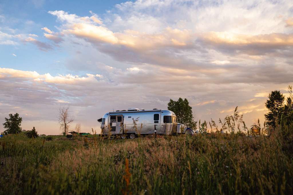 stacey tincanadventure airstream at sunset